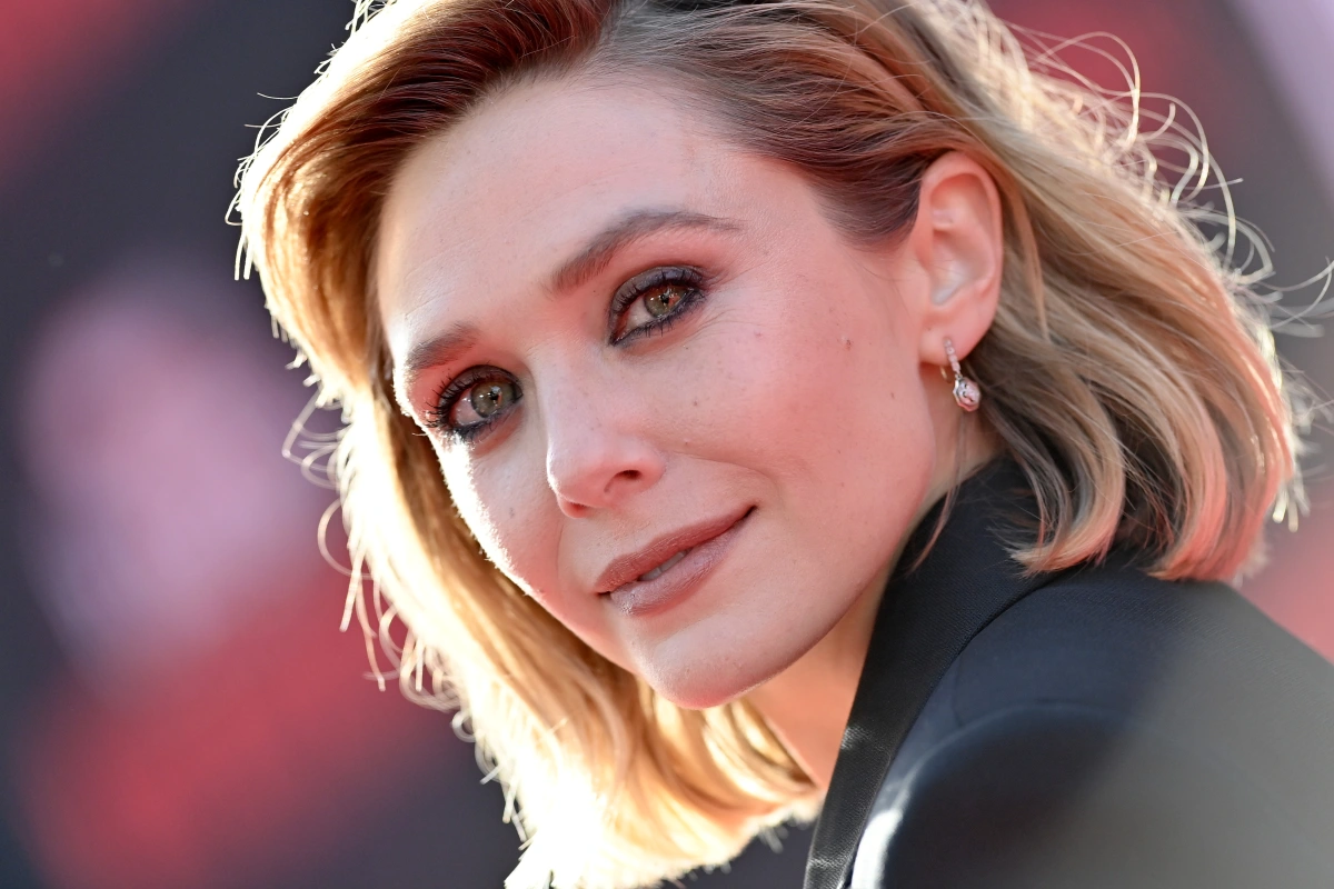 US Actress Elizabeth Olsen nice image Elizabeth Olsen nice image