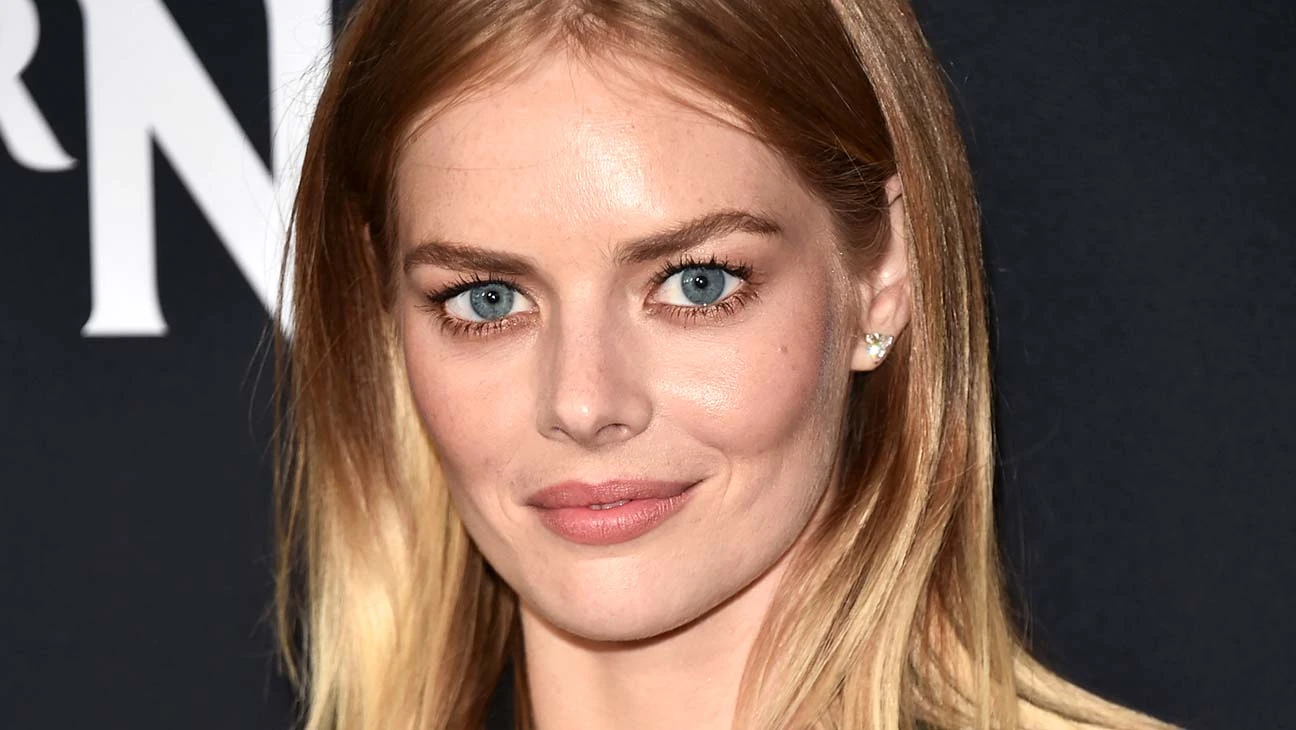 Wish you happy Birthday Samara Weaving Images